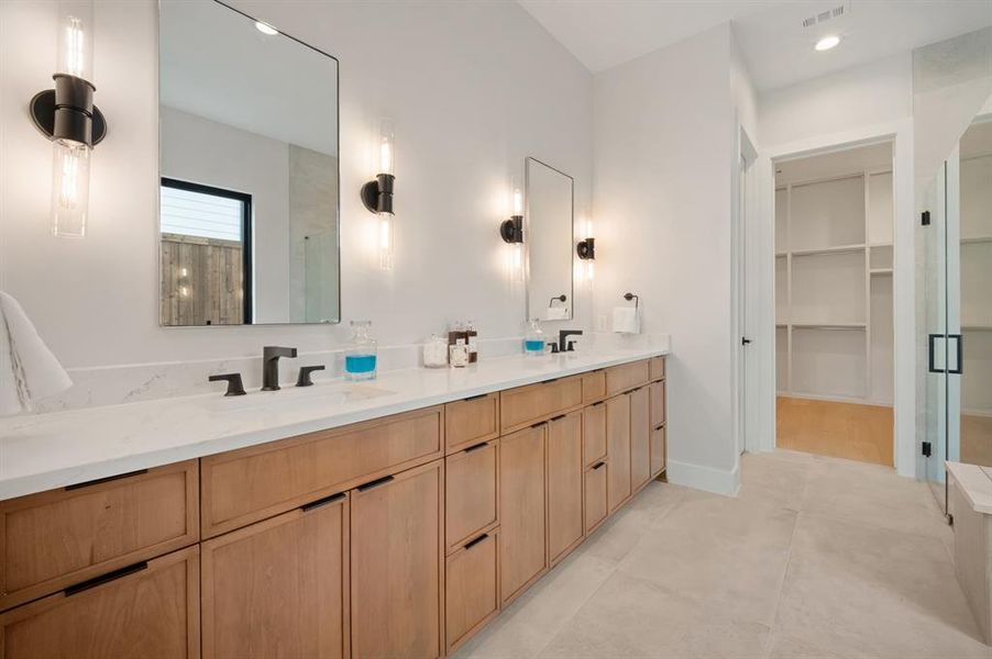 Furnished interior view inside a new home in , Dallas (Image 29).