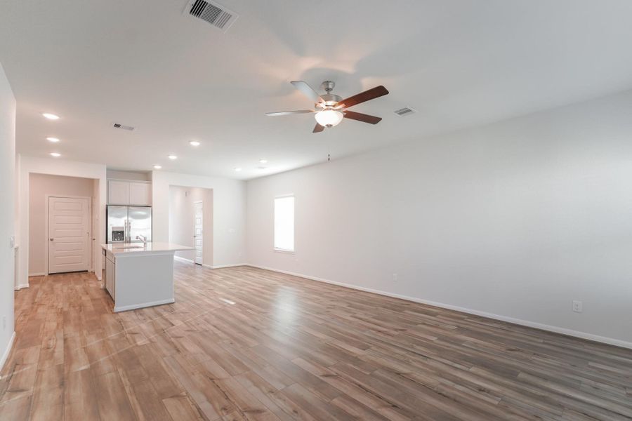 Spacious, unfurnished interior of a new home in , Magnolia (Image 15).