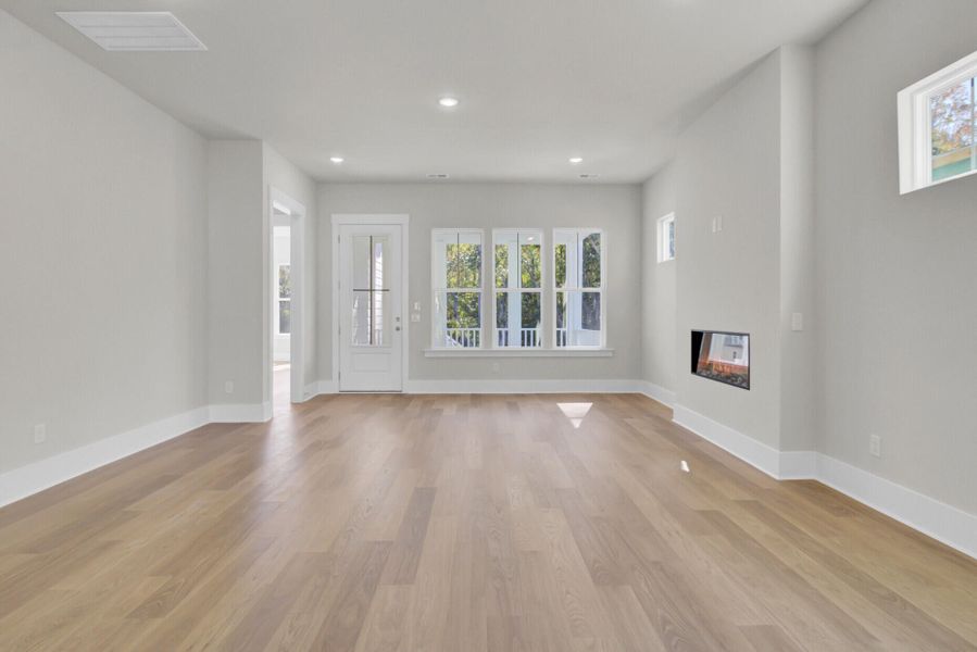 Spacious, unfurnished interior of a new home in Indigo Grove Single Family Homes, Johns Island (Image 31).