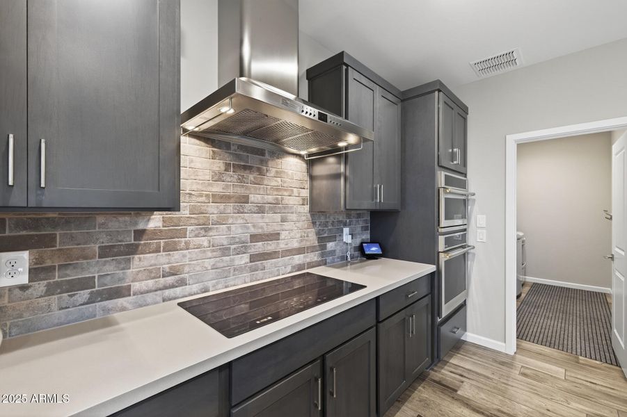 23) KITCHEN 23) KITCHEN