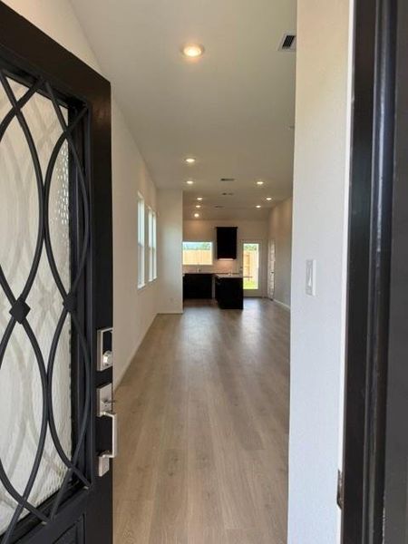 Spacious, unfurnished interior of a new home in Colony at Pinehurst, Pinehurst (Image 9).