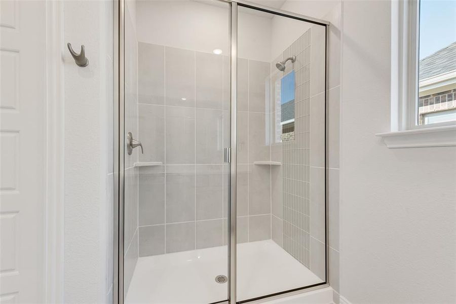 Close-up of interior finishes inside a home in Walden Pond, Forney (Image 13).