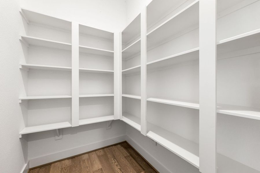 Walk in Pantry