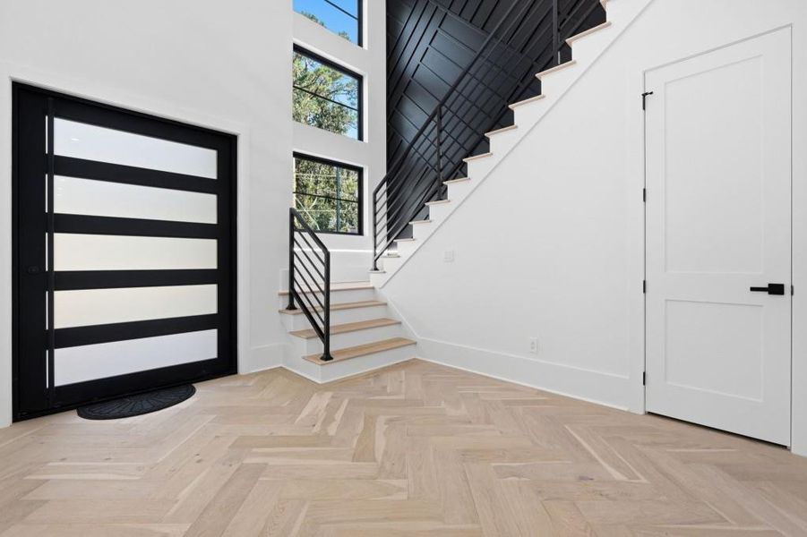 Spacious, unfurnished interior of a new home in , Atlanta (Image 39). Spacious, unfurnished interior of a new home in , Atlanta (Image 39).