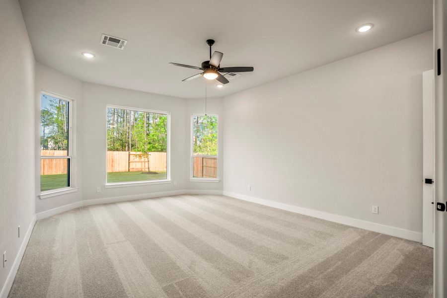 Spacious, unfurnished interior of a new home in ARTAVIA 70′ Lots, Conroe (Image 33).
