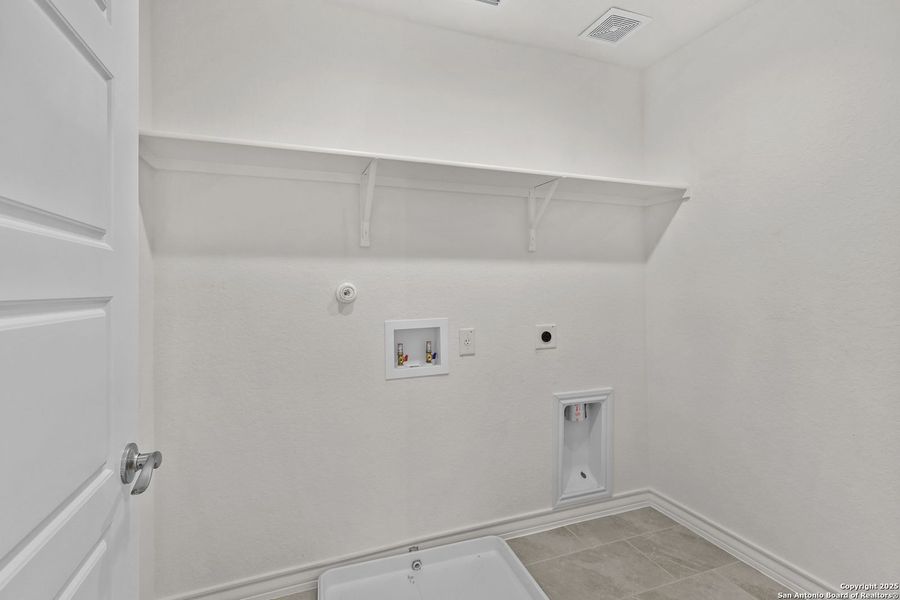 Image 44 of a home in Ladera.