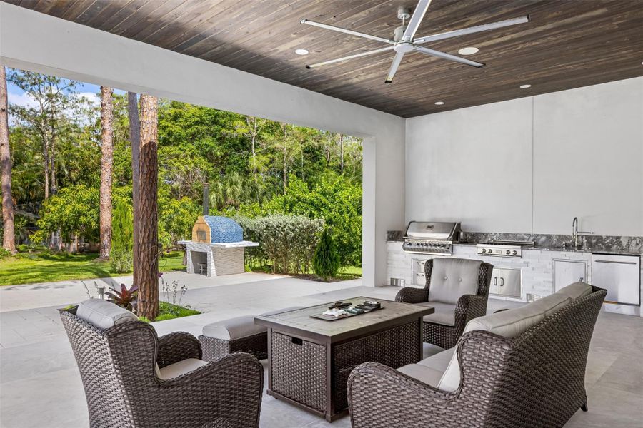 Furnished interior view inside a new home in , Parkland (Image 50).