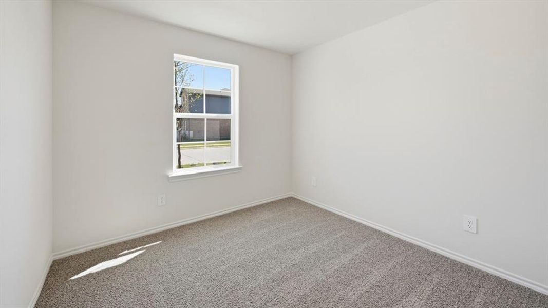 Spacious, unfurnished interior of a new home in Sweetwater Springs, Sherman (Image 7).
