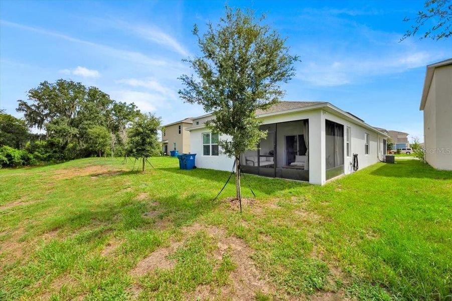 Front exterior of a new home in , Davenport, FL, highlighting curb appeal (Image 18).