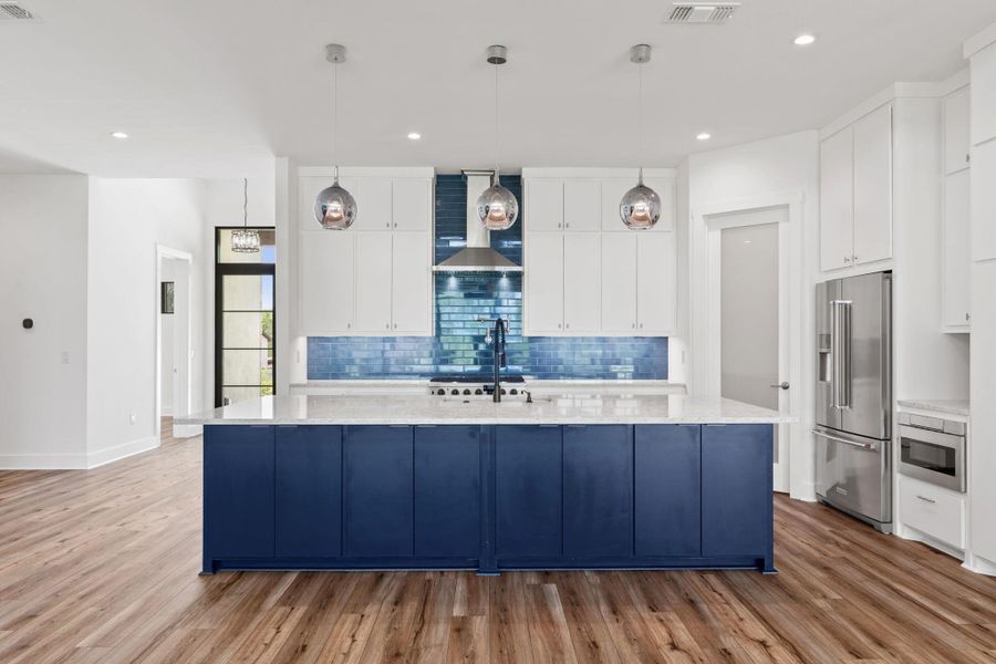 Furnished interior view inside a new home in , Horseshoe Bay (Image 17). Furnished interior view inside a new home in , Horseshoe Bay (Image 17).