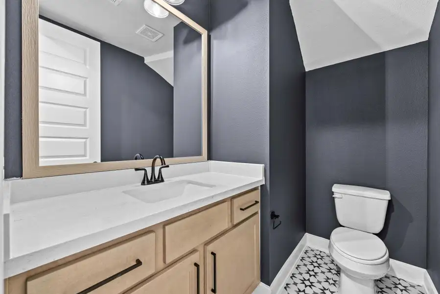 Representative image. Features, specifications, selections and colors may vary. Representative image. Features, specifications, selections and colors may vary.