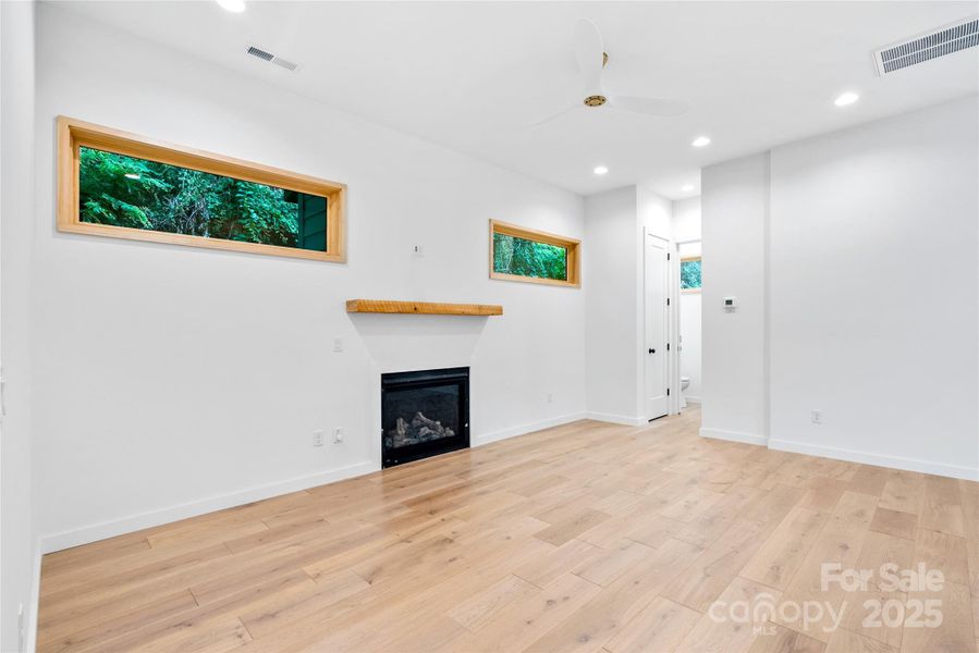 Image 31 of a home in .