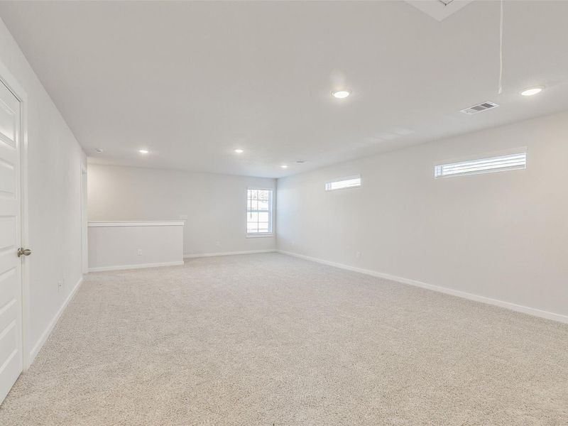 Spacious, unfurnished interior of a new home in Lakes at Black Oak, Magnolia (Image 28). Spacious, unfurnished interior of a new home in Lakes at Black Oak, Magnolia (Image 28).