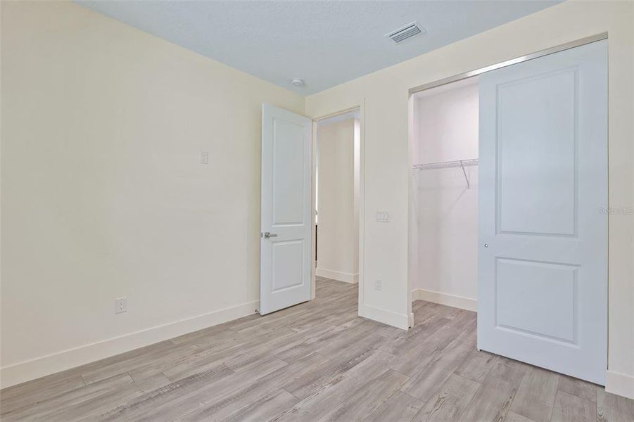 Spacious, unfurnished interior of a new home in , New Smyrna Beach (Image 43).