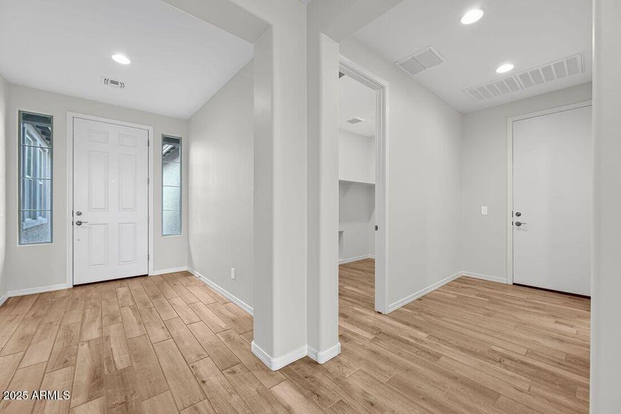 10201 W Weldon Avenue - ready Now!