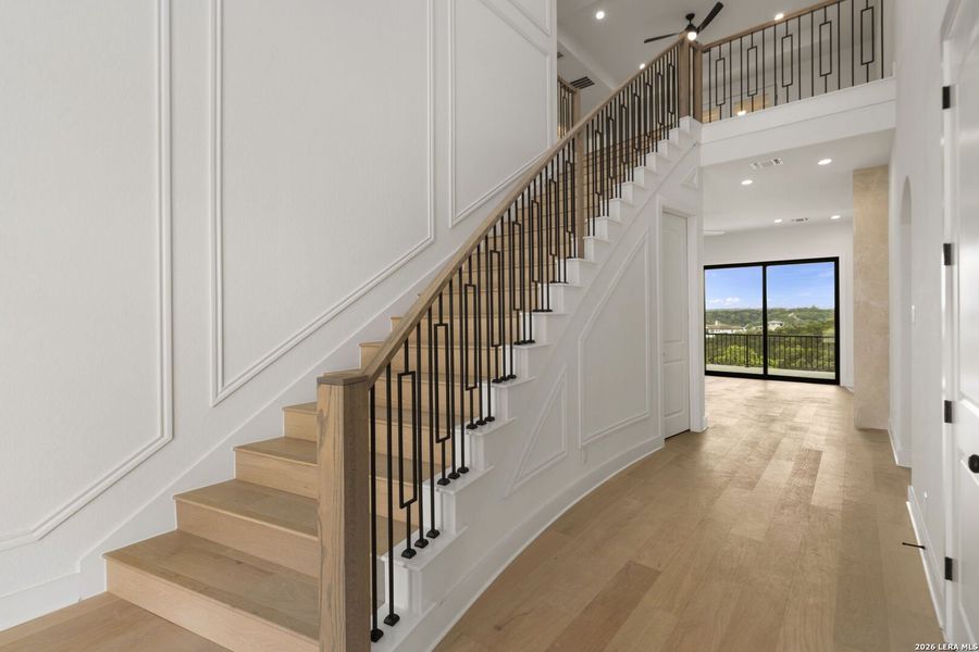 Spacious, unfurnished interior of a new home in , Boerne (Image 51).