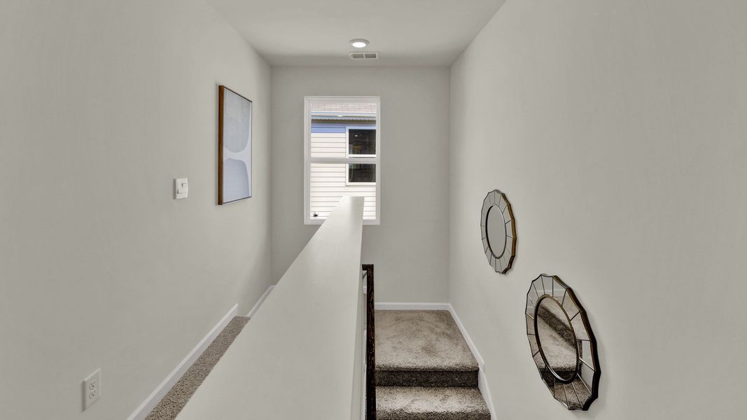 Spacious, unfurnished interior of a new home in Fox Hollow, Dalton (Image 21).