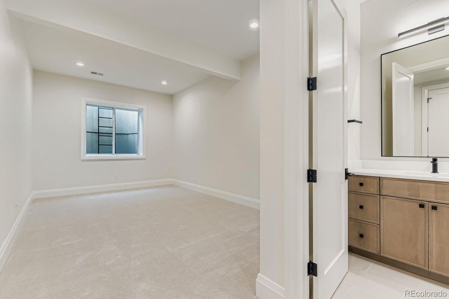 Spacious, unfurnished interior of a new home in , Broomfield (Image 29). Spacious, unfurnished interior of a new home in , Broomfield (Image 29).