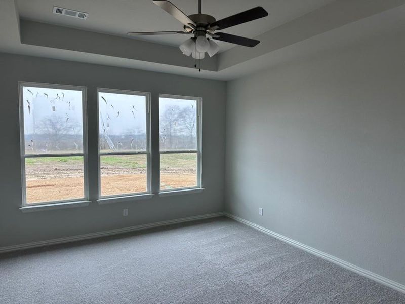 Spacious, unfurnished interior of a new home in Oak Valley, Oak Ridge (Image 16).