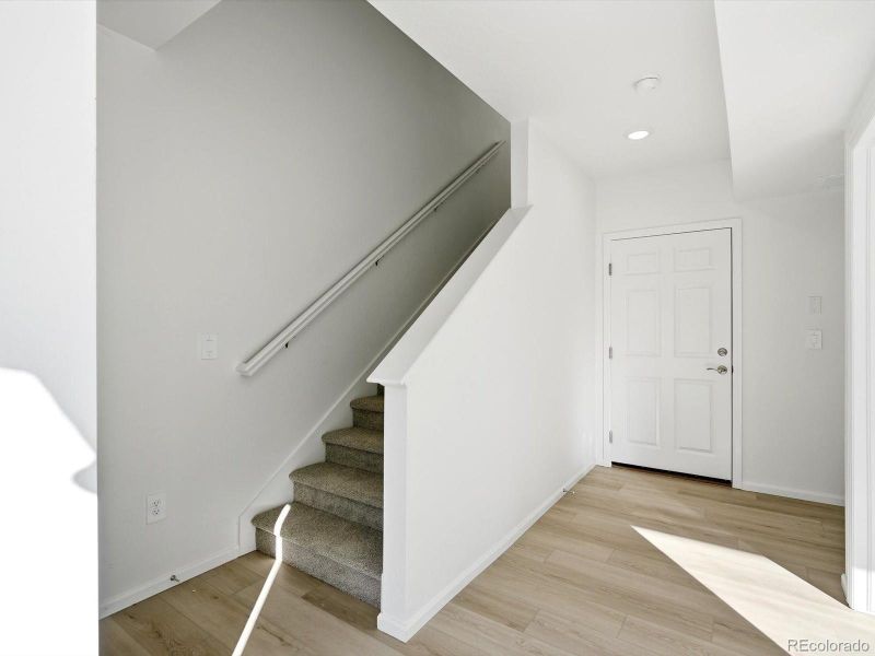 Spacious, unfurnished interior of a new home in Three Hills, Morrison (Image 16). Spacious, unfurnished interior of a new home in Three Hills, Morrison (Image 16).