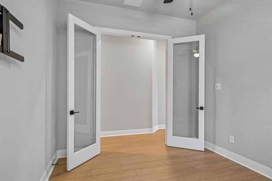 Spacious, unfurnished interior of a new home in Elements at Viridian - Garden Series, Arlington (Image 24). Spacious, unfurnished interior of a new home in Elements at Viridian - Garden Series, Arlington (Image 24).