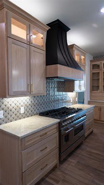 Furnished interior view inside a new home in , Mansfield (Image 5).