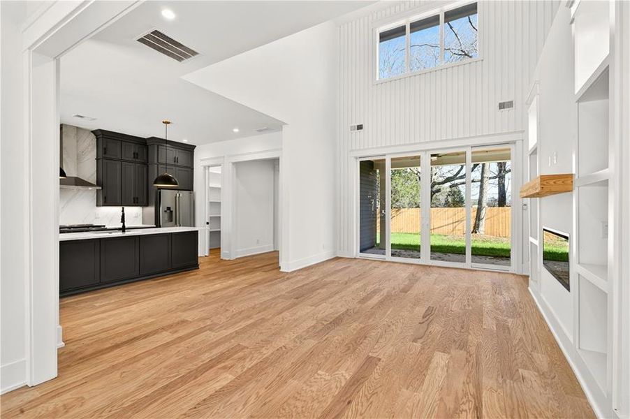 Spacious, unfurnished interior of a new home in , Clarkston (Image 19).
