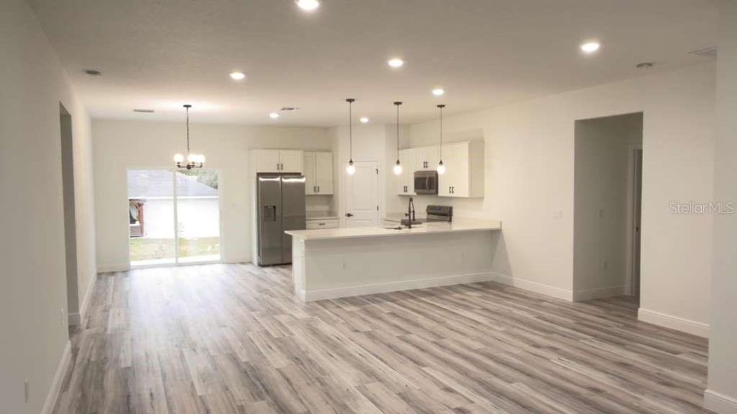 Spacious, unfurnished interior of a new home in , Ocala (Image 21).