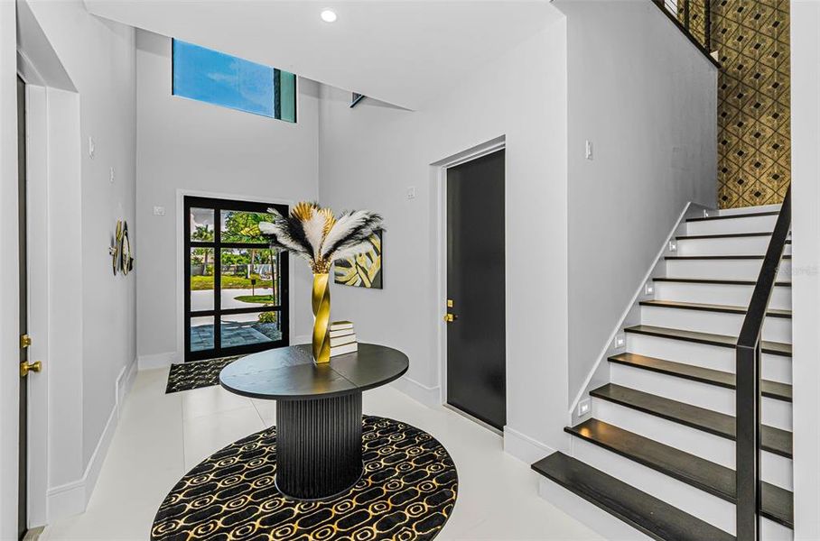 Furnished interior view inside a new home in , Treasure Island (Image 60).