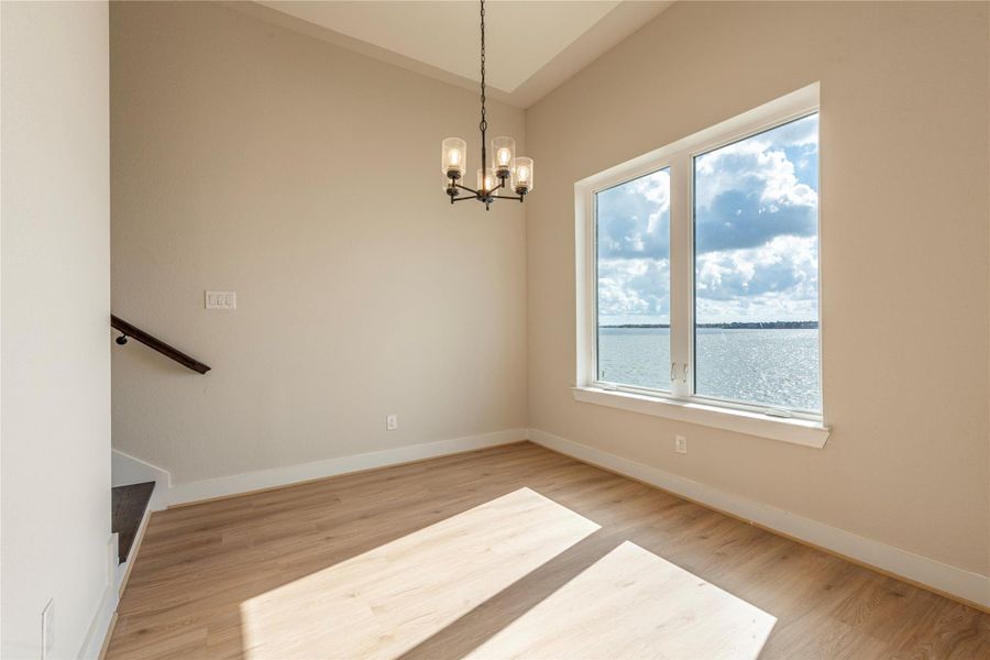 Spacious, unfurnished interior of a new home in , Seabrook (Image 23).