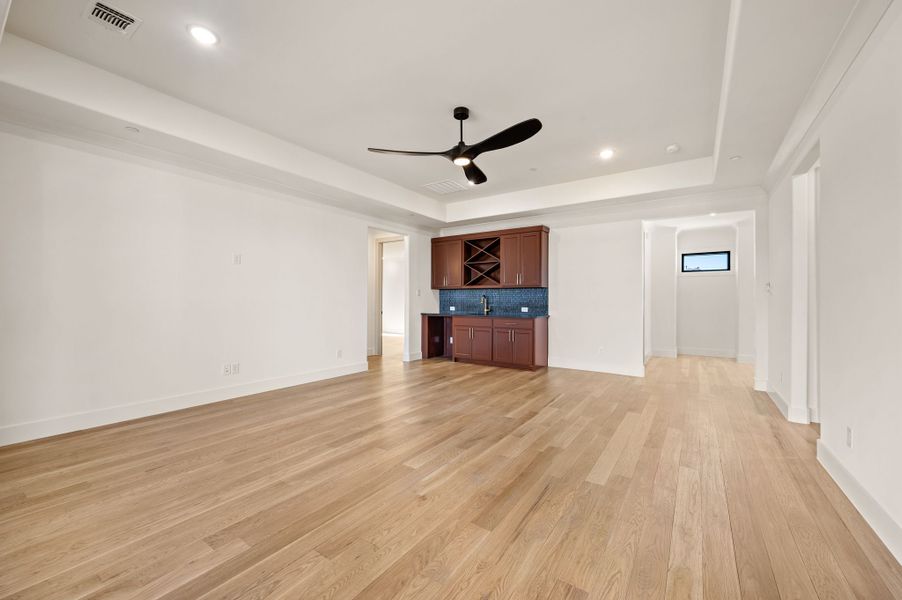 Spacious, unfurnished interior of a new home in Montclair, Prosper (Image 43). Spacious, unfurnished interior of a new home in Montclair, Prosper (Image 43).