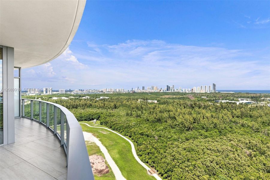 Exterior details and patio area of a home in , North Miami (Image 27).