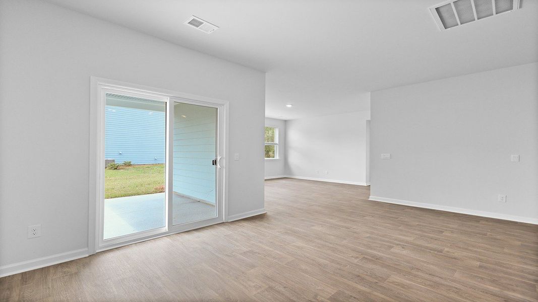 Spacious, unfurnished interior of a new home in Rivers Reach, Yemassee (Image 16). Spacious, unfurnished interior of a new home in Rivers Reach, Yemassee (Image 16).