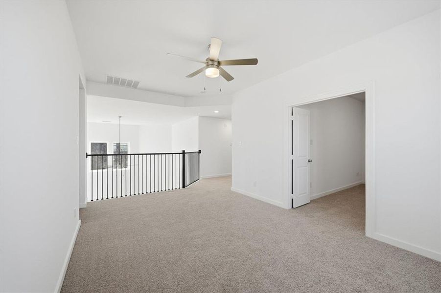Spacious, unfurnished interior of a new home in Cambridge Crossing, Celina (Image 26).