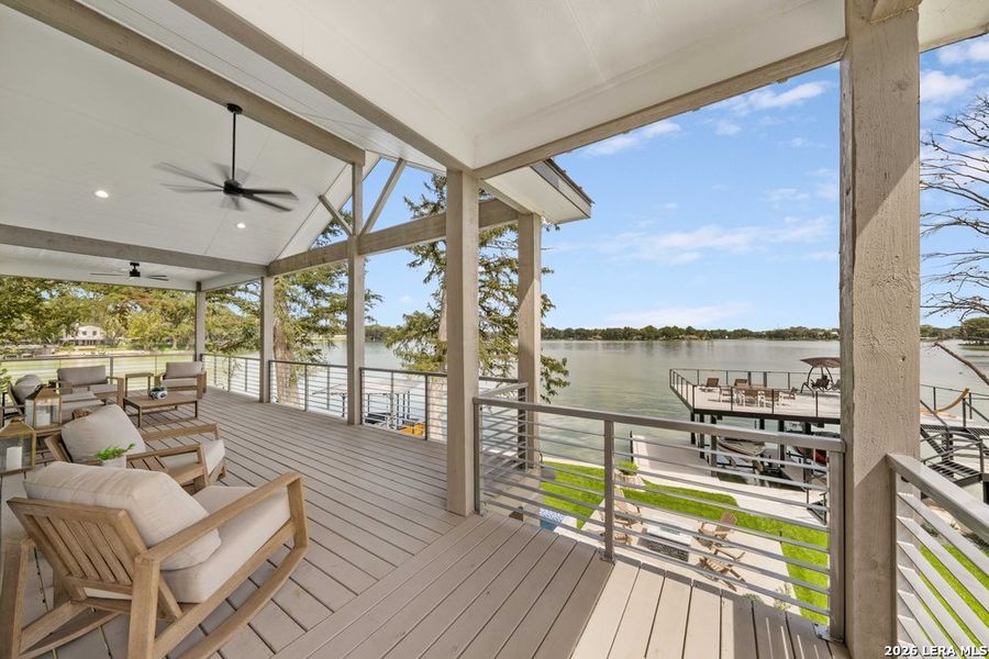 Exterior details and patio area of a home in , McQueeney (Image 34).