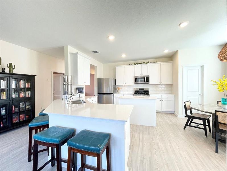 Furnished interior view inside a new home in Reatta Ridge: Classic Collection, Justin (Image 14). Furnished interior view inside a new home in Reatta Ridge: Classic Collection, Justin (Image 14).