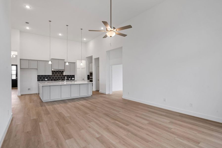 Spacious, unfurnished interior of a new home in Valencia, Manvel (Image 31). Spacious, unfurnished interior of a new home in Valencia, Manvel (Image 31).