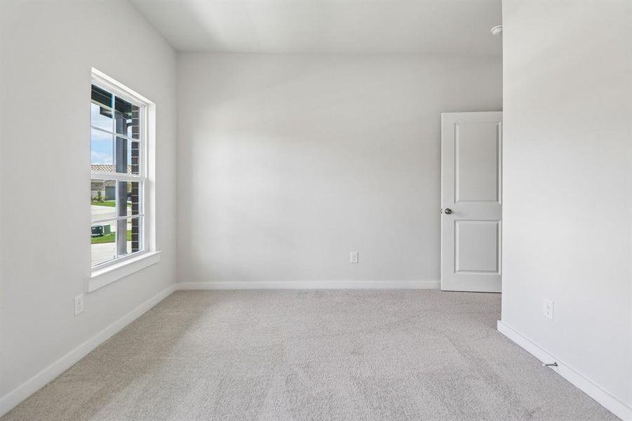 Spacious, unfurnished interior of a new home in Overland Grove, Forney (Image 20).