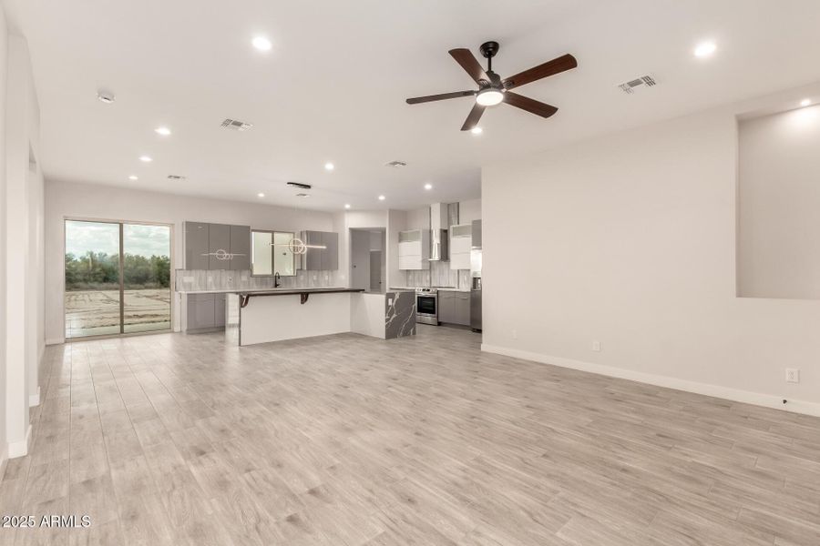 09 - Western Star 24825