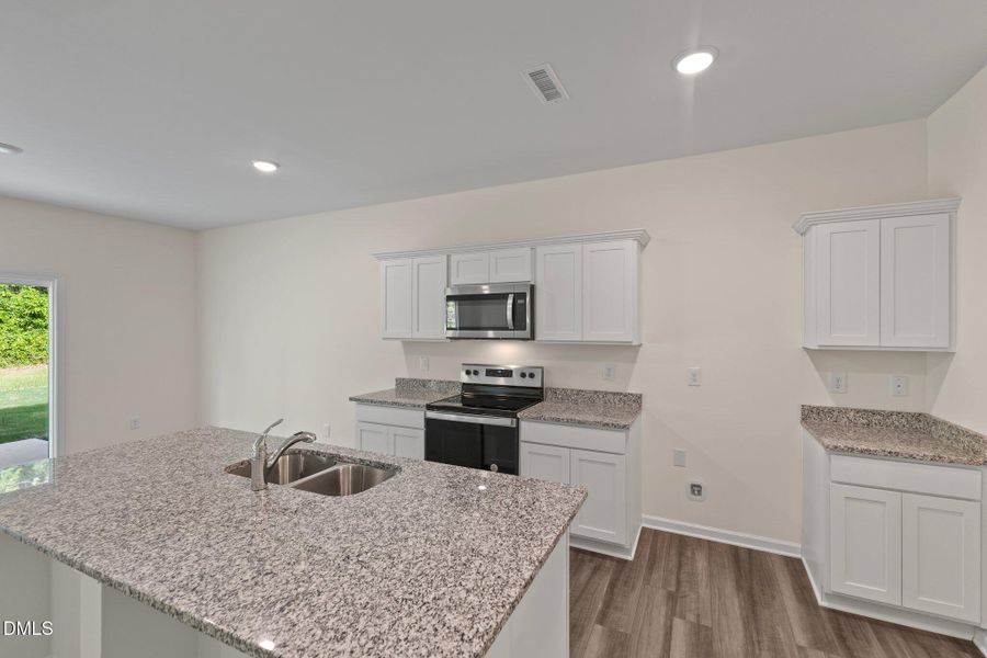 13-web-or-mls-IMG_3195 13-web-or-mls-IMG_3195