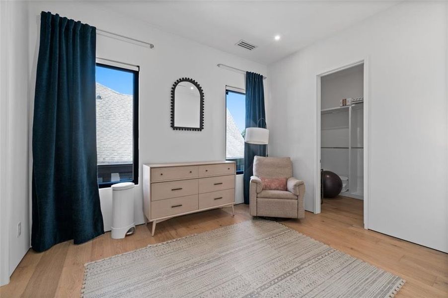 Furnished interior view inside a new home in , Atlanta (Image 8).