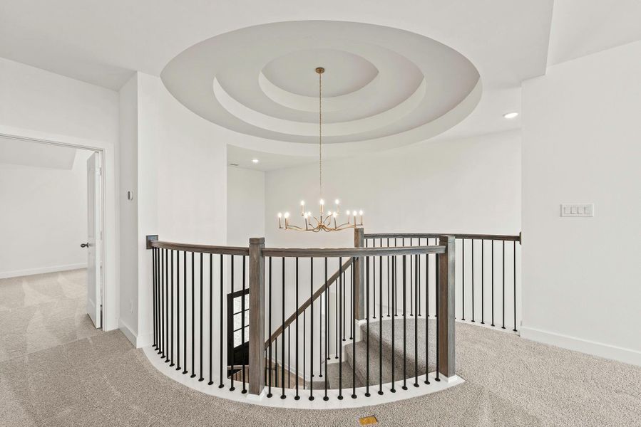 Representative image. Features, selections and colors may vary.