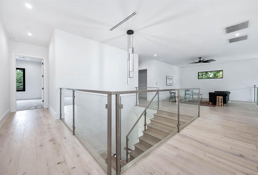 Image 40 of a home in .