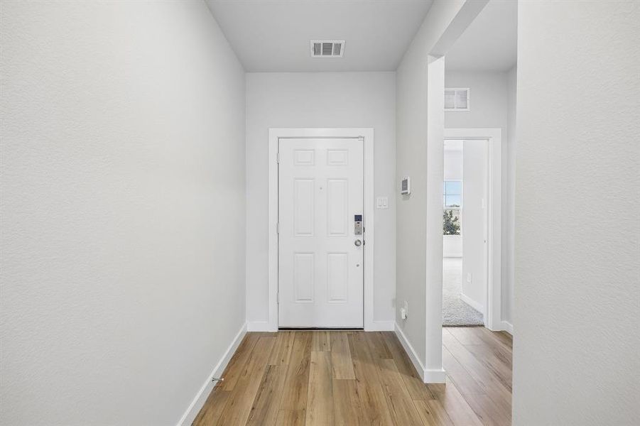 Spacious, unfurnished interior of a new home in Lone Oak, Alvarado (Image 18). Spacious, unfurnished interior of a new home in Lone Oak, Alvarado (Image 18).