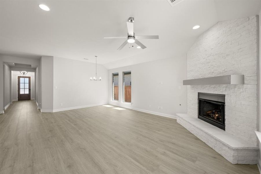 1409 Ripple Glass- Living Room-3 1409 Ripple Glass- Living Room-3