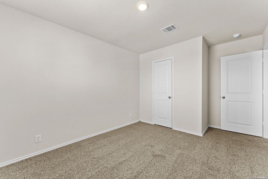 Spacious, unfurnished interior of a new home in Applewood, San Antonio (Image 8). Spacious, unfurnished interior of a new home in Applewood, San Antonio (Image 8).