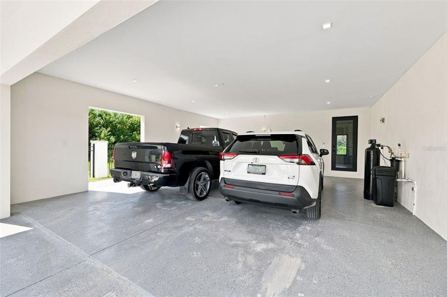 Furnished interior view inside a new home in , Port Richey (Image 50).