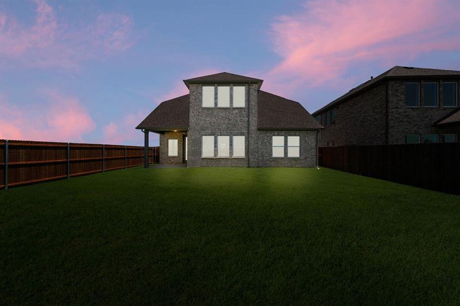 17145 Oxborough- Back-1