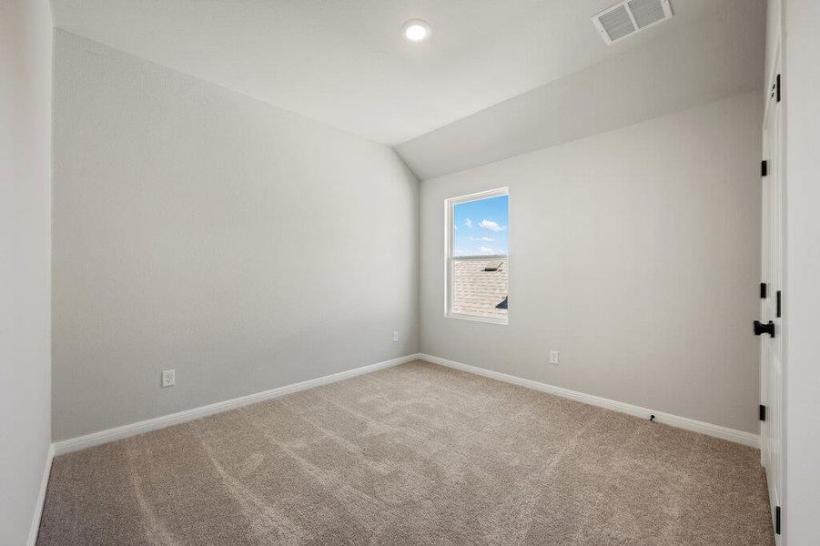Spacious, unfurnished interior of a new home in Cannon Ranch, Dripping Springs (Image 31).