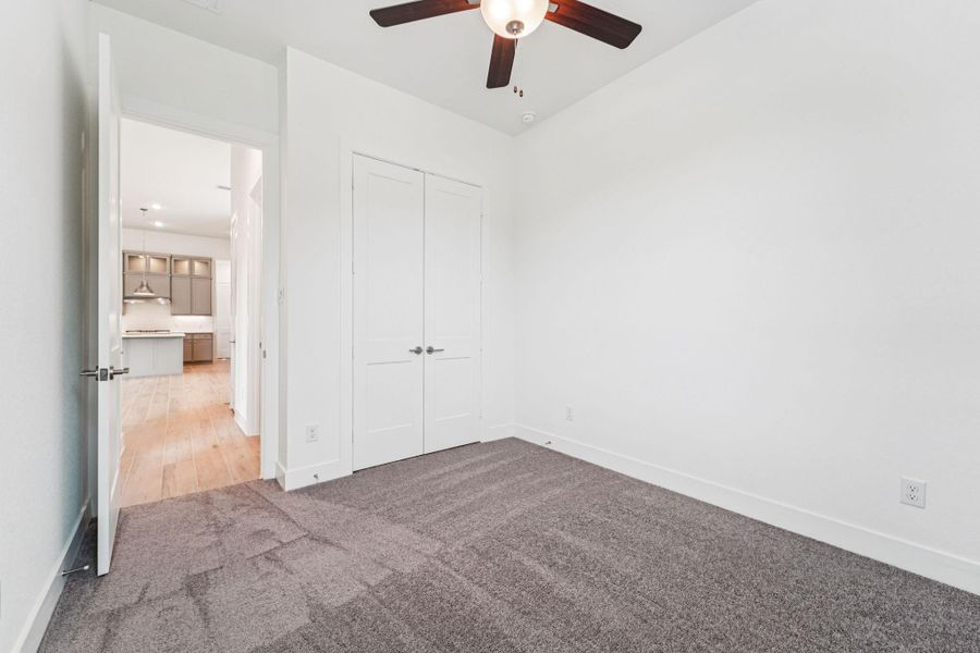 Spacious, unfurnished interior of a new home in Kresston, Montgomery (Image 38).